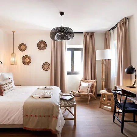Santo Cristo La Ciudadela Hotel